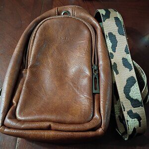 Yiqun brown crossbag